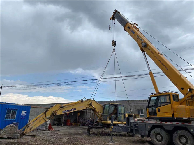 桃江县25吨吊车的工作半径是多少？